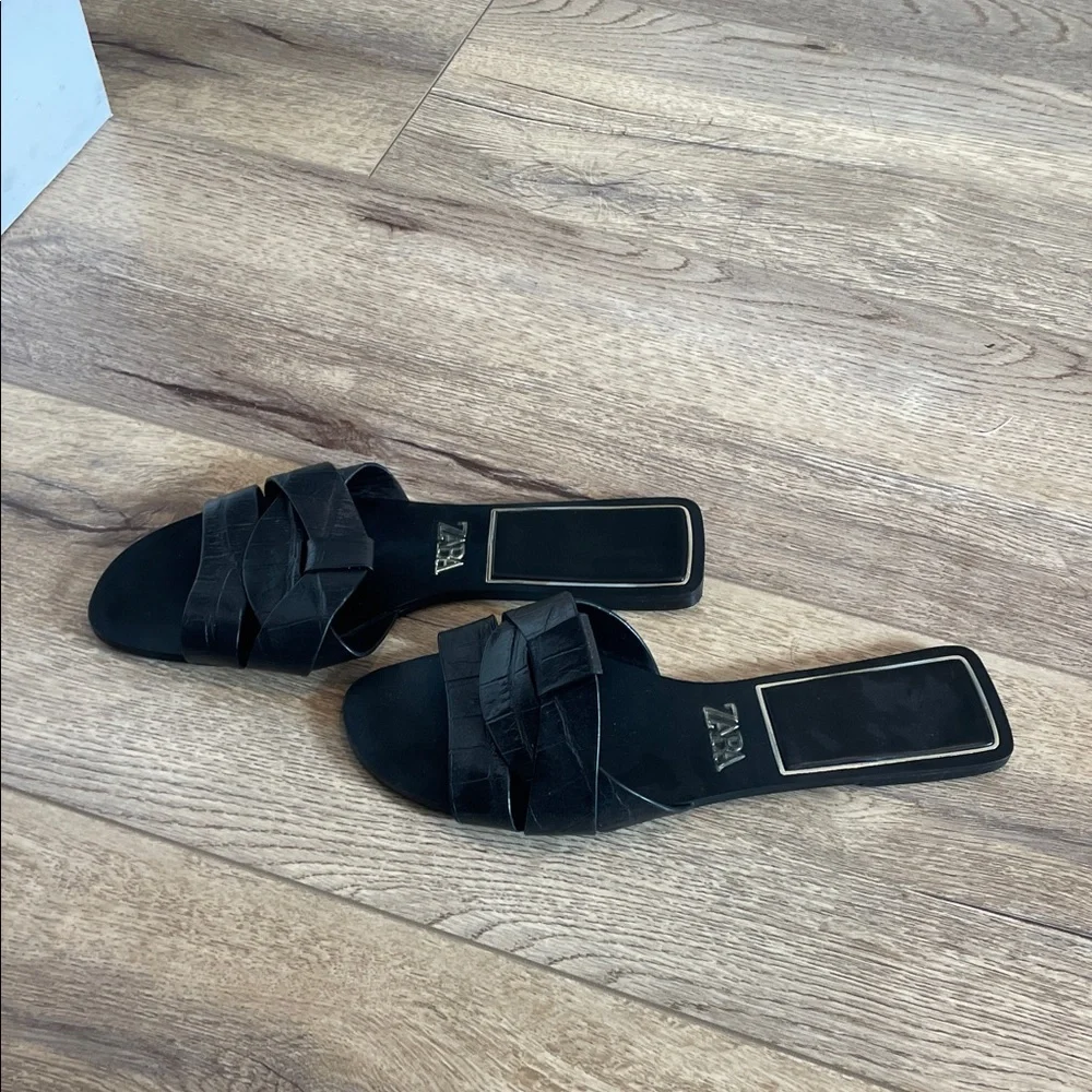 Zara Women's Black Slide Sandals - Picture 3 of 3